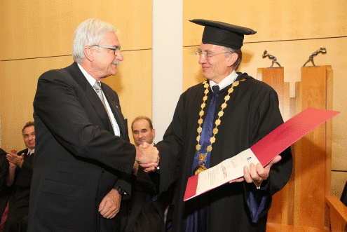 Towards entry "Honorary Doctorate for Professor Alfred Leipertz"